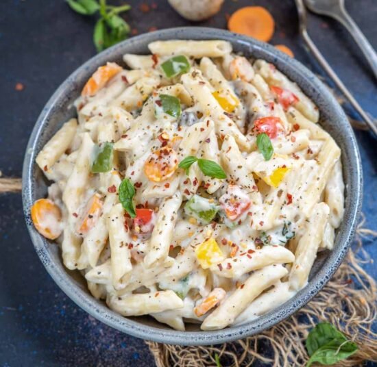 Pasta with béchamel sauce veg