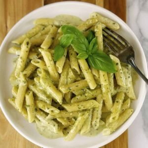 Pasta with pesto sauce veg