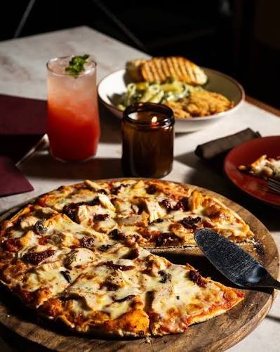 Smoked Chicken Pizza
