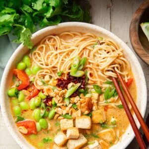 Veg Noodles Gravy