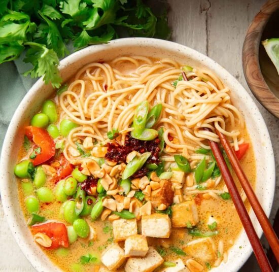 Veg Noodles Gravy