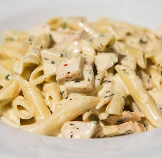 Pasta with béchamel sauce non-veg